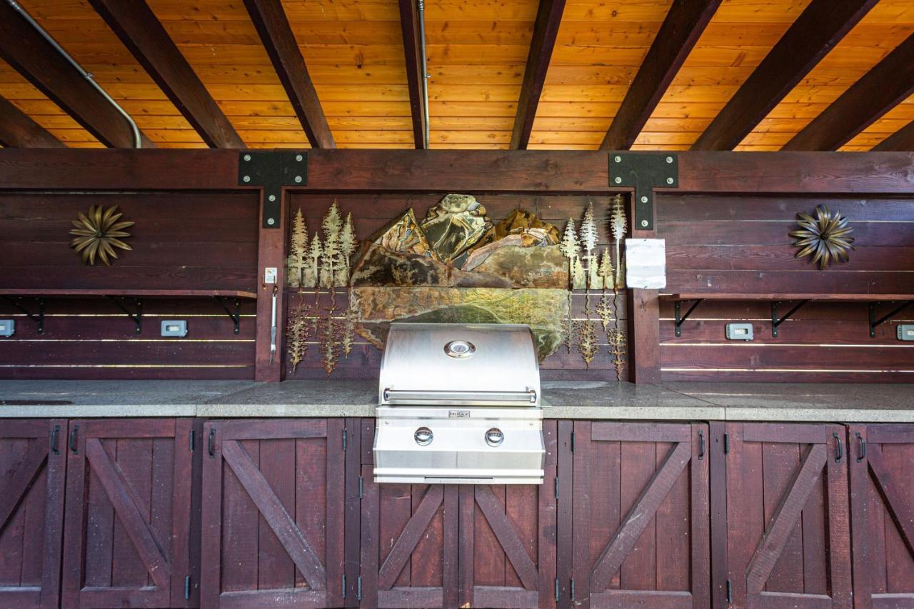 Fernie Fox Hotel Exterior foto