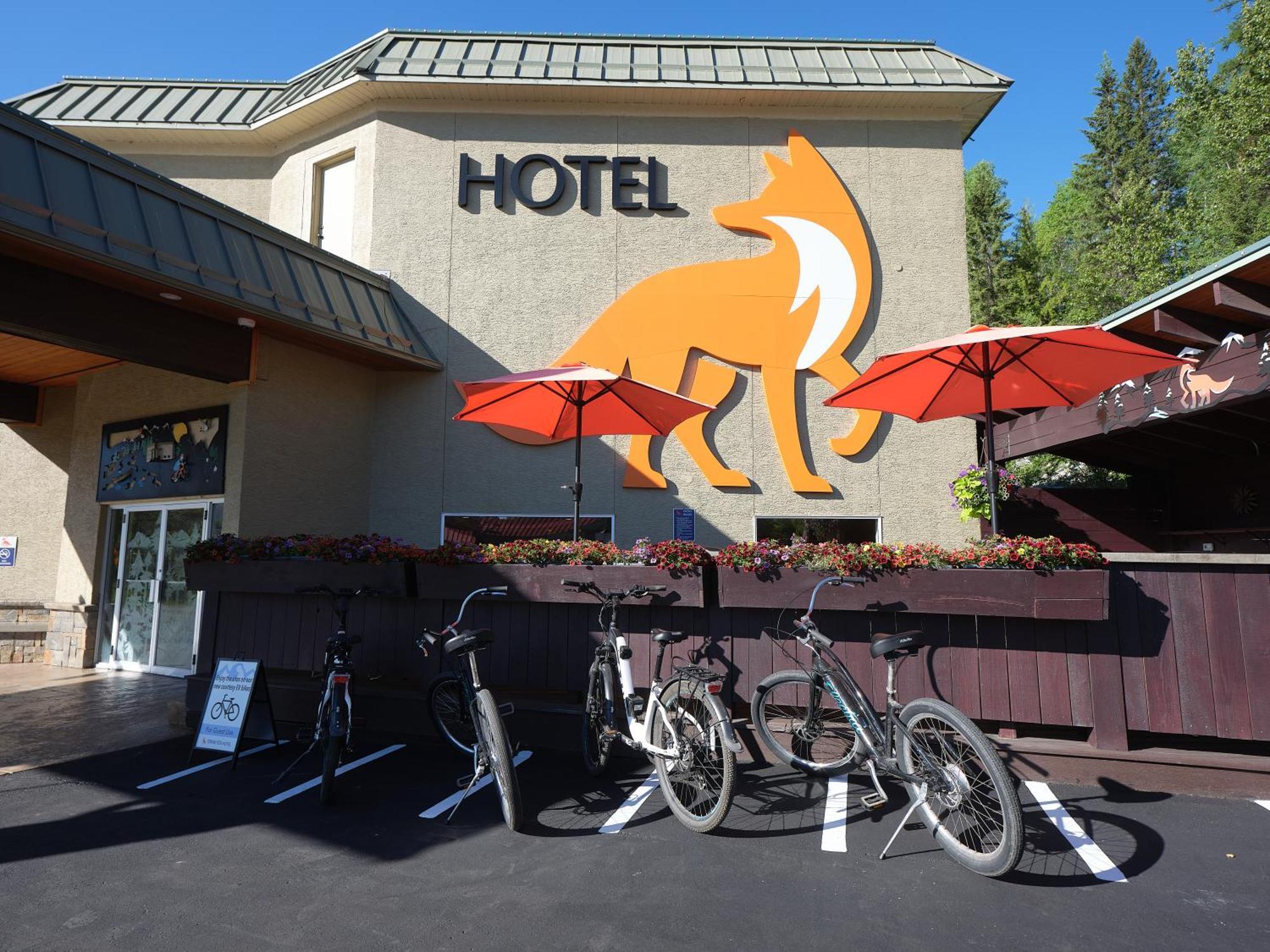 Fernie Fox Hotel Exterior foto